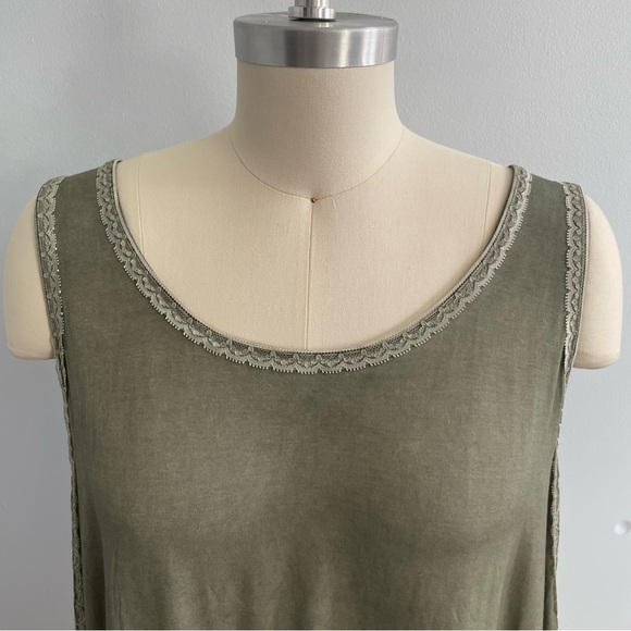 POL Tie Dyed Lace Trim Sleeveless Tank Top- Olive Green- Size Medium- NWOT - Picture 2 of 7